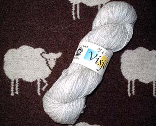yarn whitegray